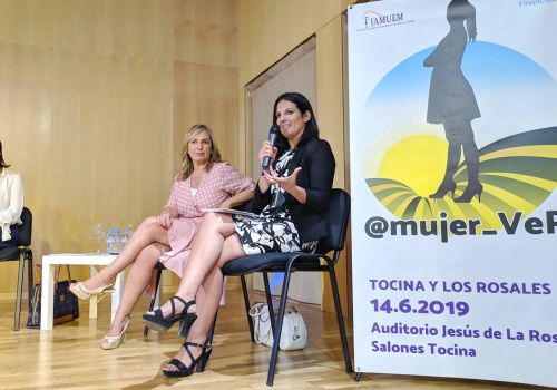 consultora especializada en igualdad, género y derechos sociales